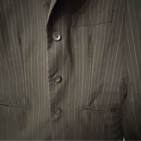 Men's J. Ferrar Black Pinstripe Blazer Suit Jacket - Picture 6 of 14